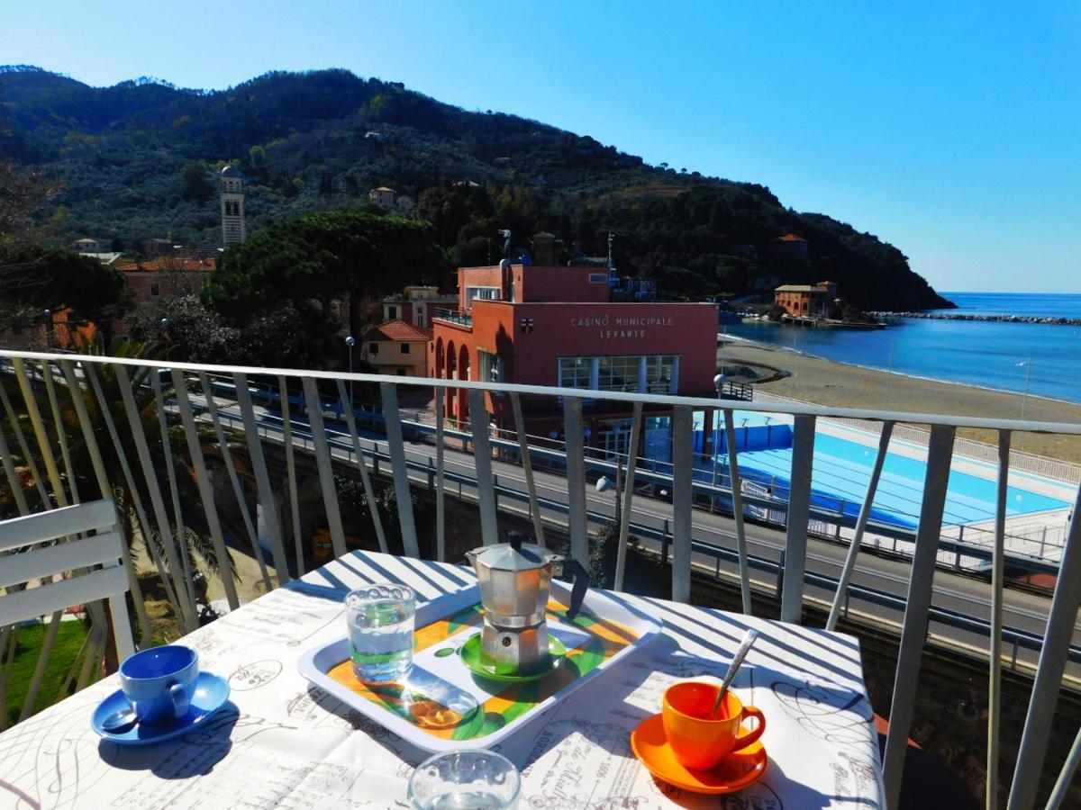 Trilocale Con Meravigliosa Vista Mare, 레반토 외부 사진