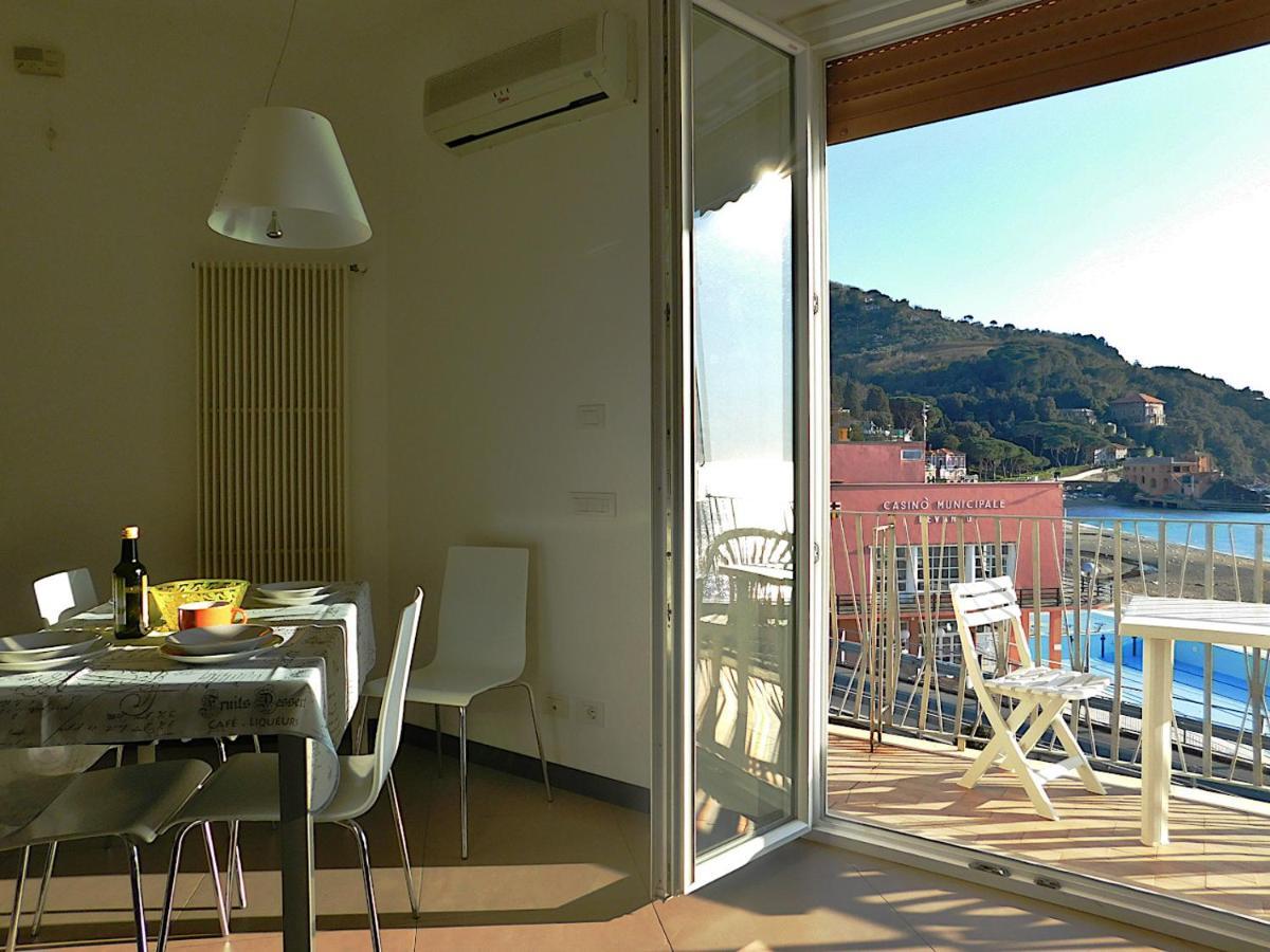 Trilocale Con Meravigliosa Vista Mare, 레반토 외부 사진